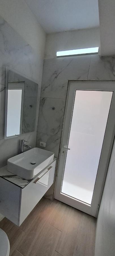 Villa Biorn House Sarandë Esterno foto